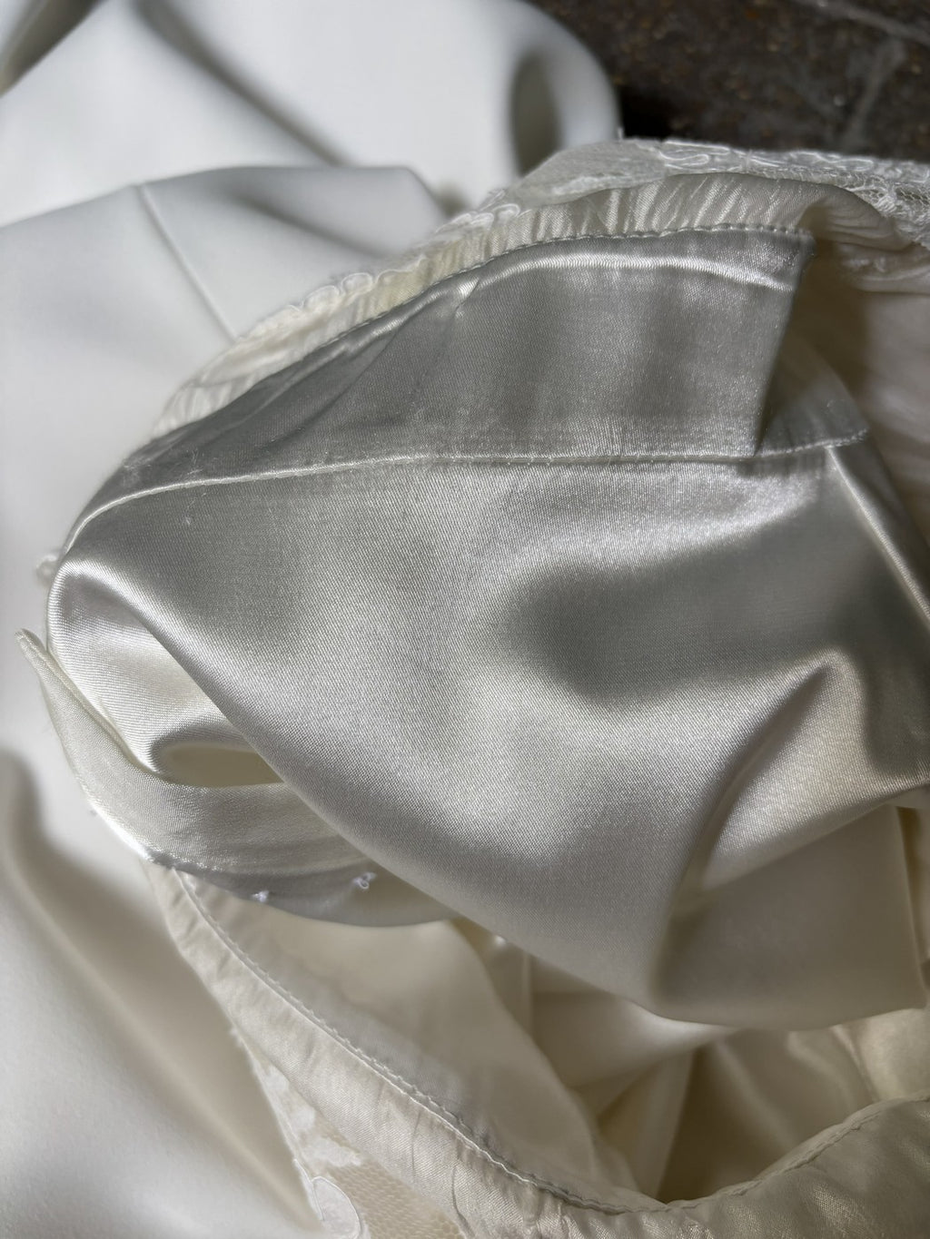 Vestido de novia Ingrid - Blanco seda