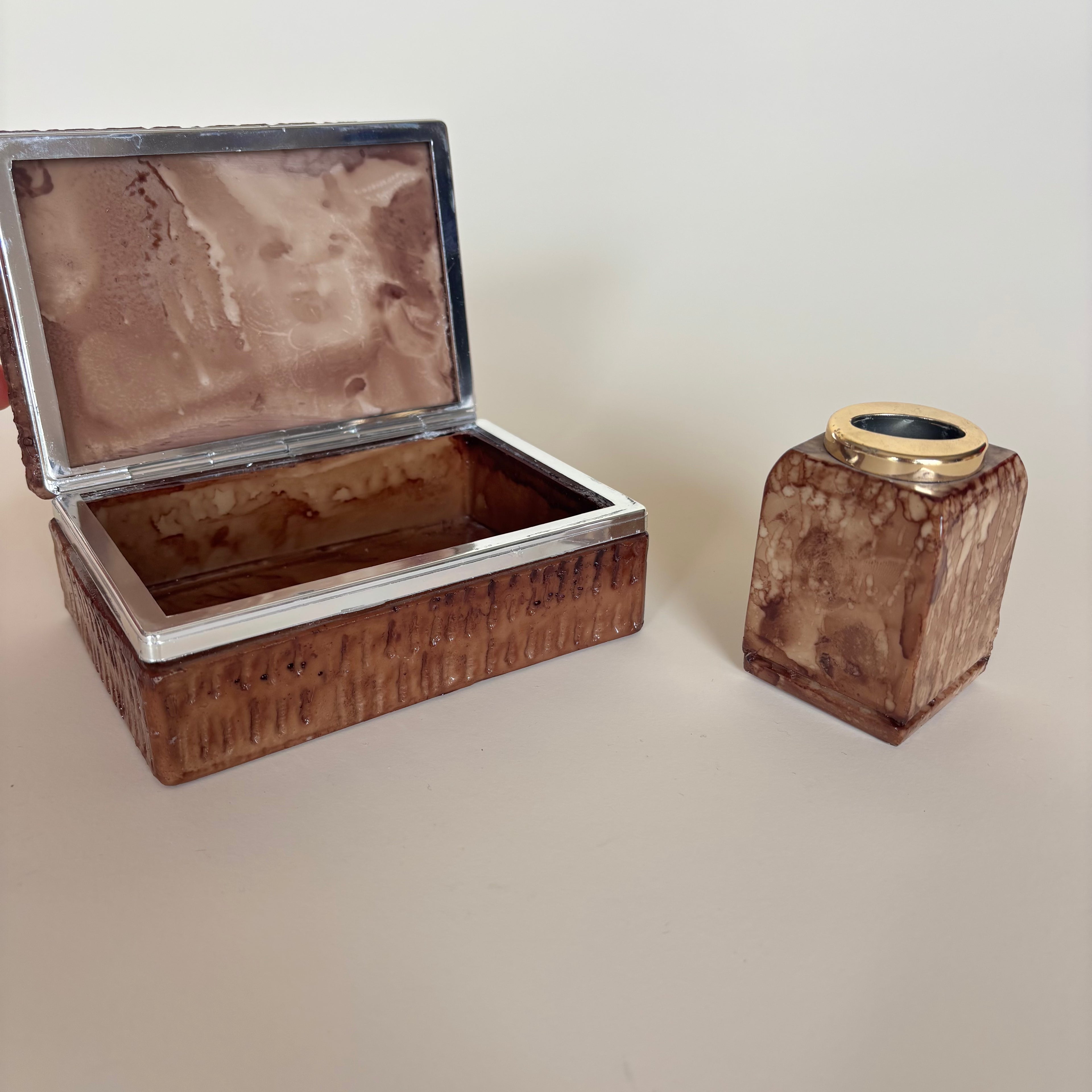 Boite En Pierre Avec Porte Briquet
