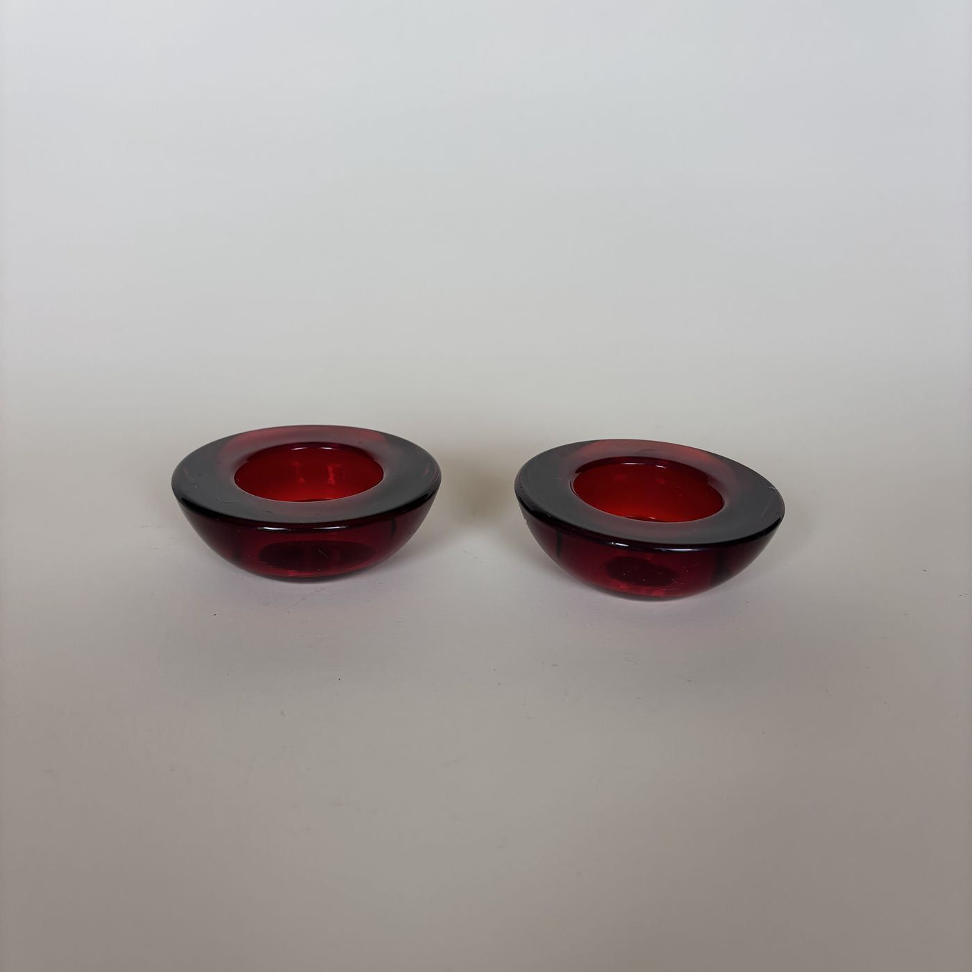 Bougeoirs En Verre Rouge