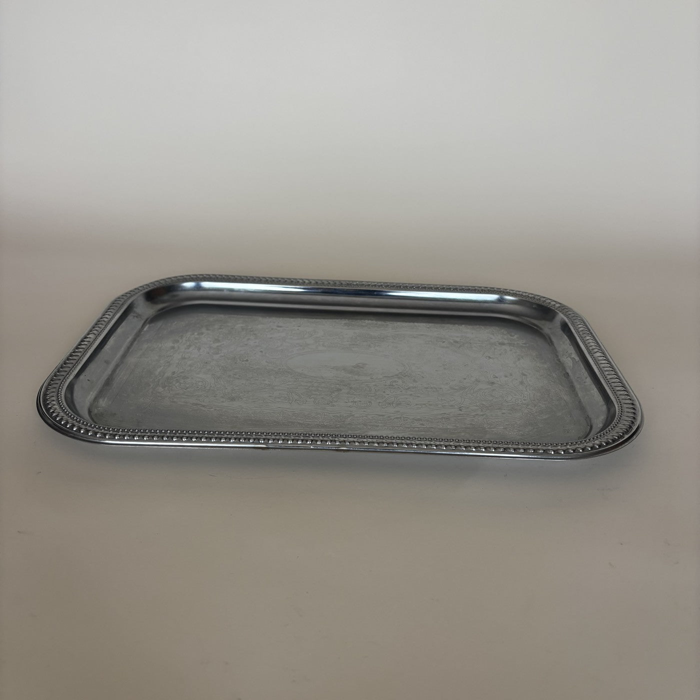 Bandeja De Metal Plateado