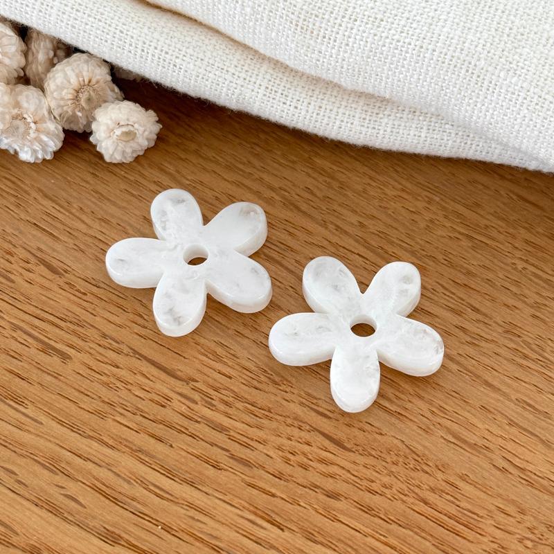 Fleurs "Maria" acétate-Boucles d'oreilles-instants-plaisirs-Blanc-Instants Plaisirs | Bijoux