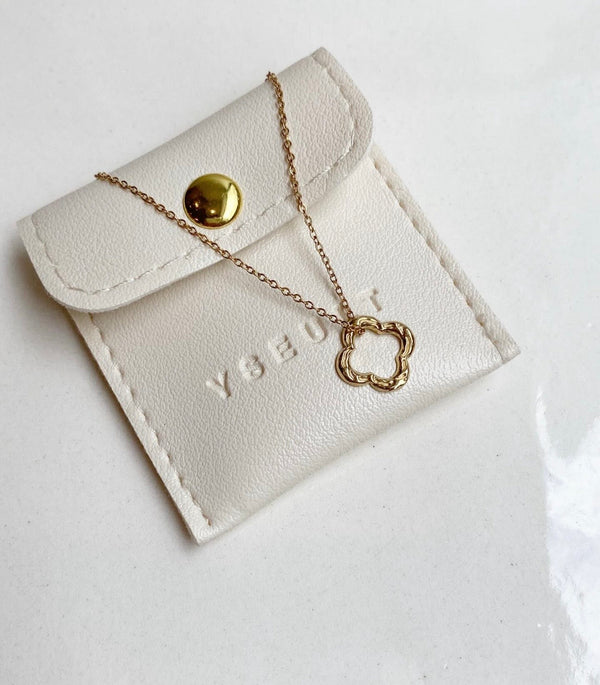 Collier Julie