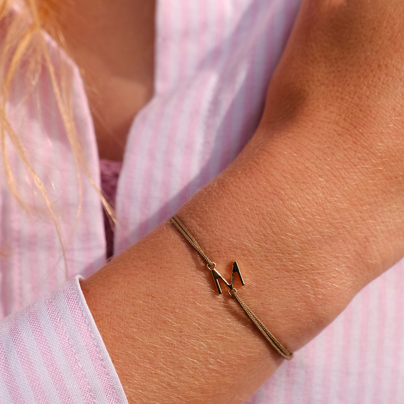 Pulsera M - Oro - Negro