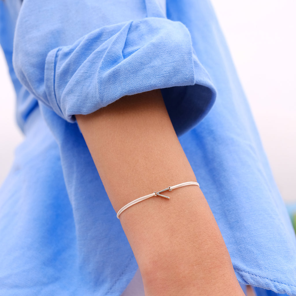 Pulsera V - Oro - Negro