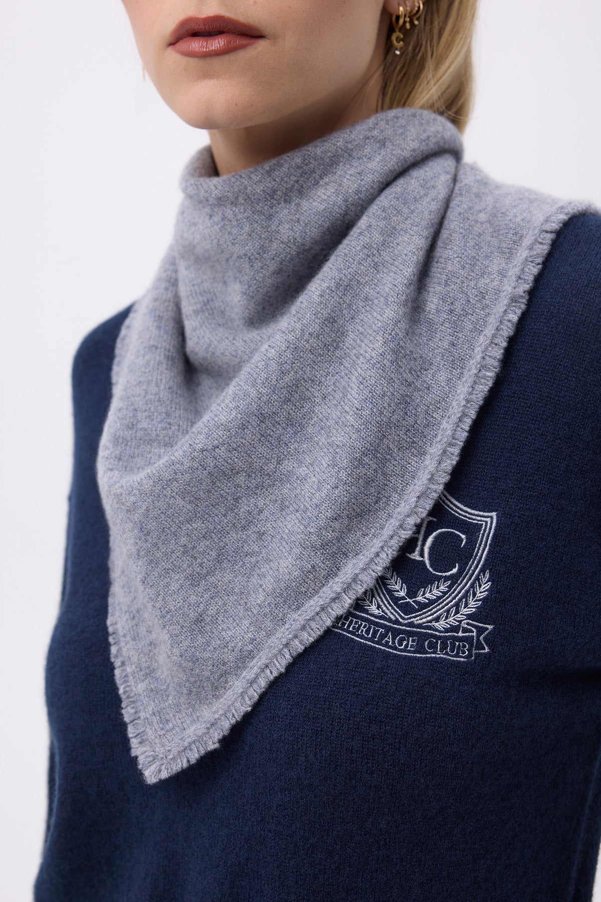 Bufanda Bandana Triangular Lisa Irma - Gris Oscuro - Mujer