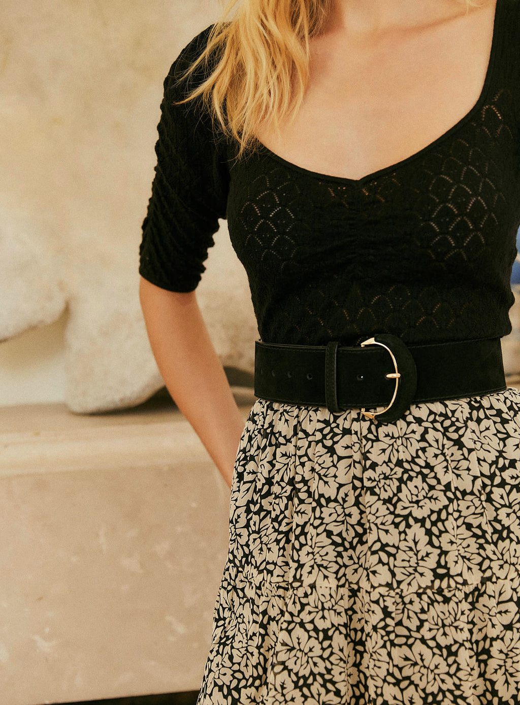 ISIS BLACK VELVET BELT PETITE MENDIGOTE