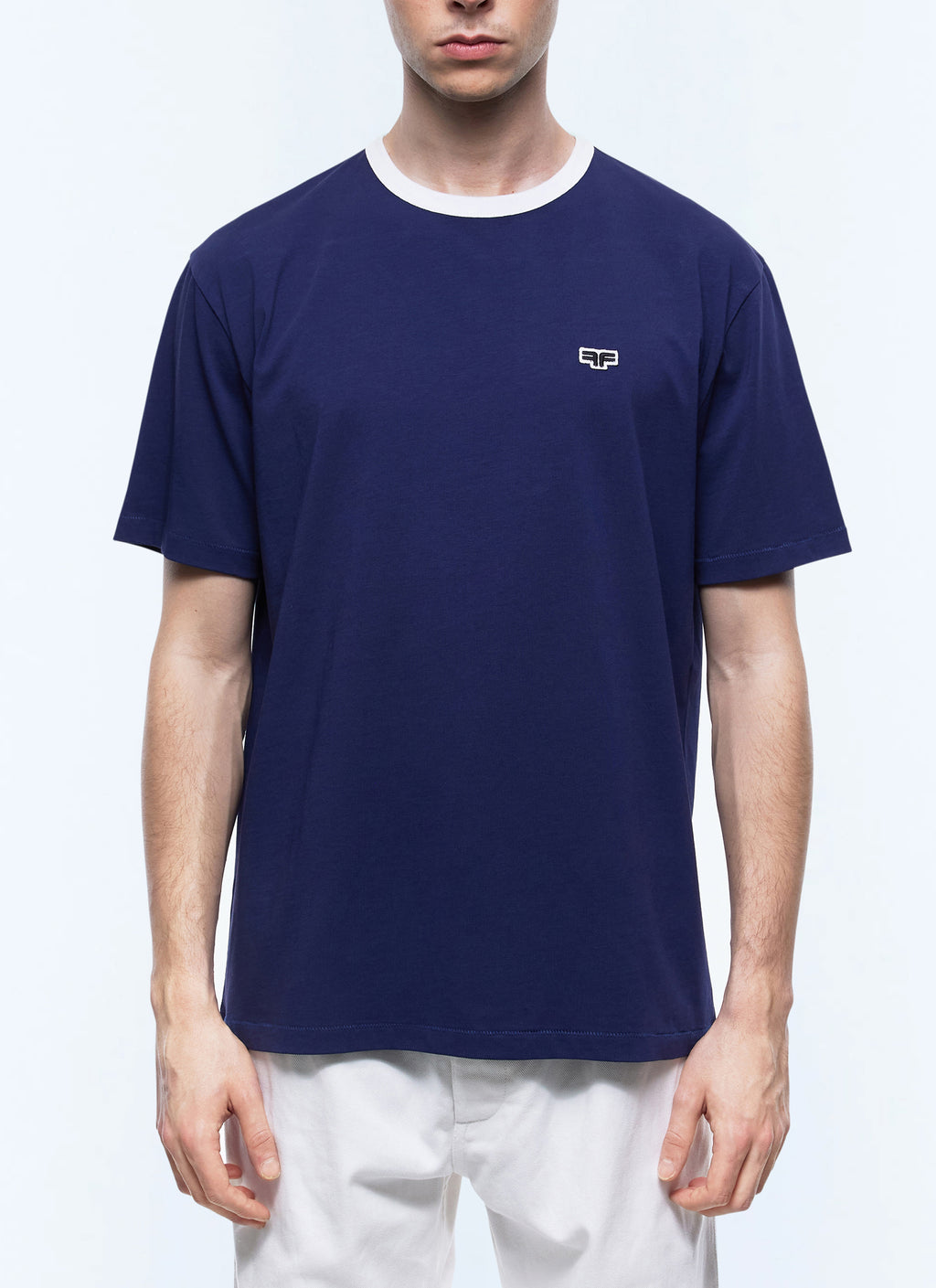 T-Shirt Mit Kontrastkragen Und Logo-Patch - Marineblau
