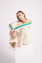 Pull Col V Bandes Arc En Ciel Manches Java - Blanc