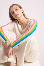 Pull Col V Bandes Arc En Ciel Manches Java - Blanc