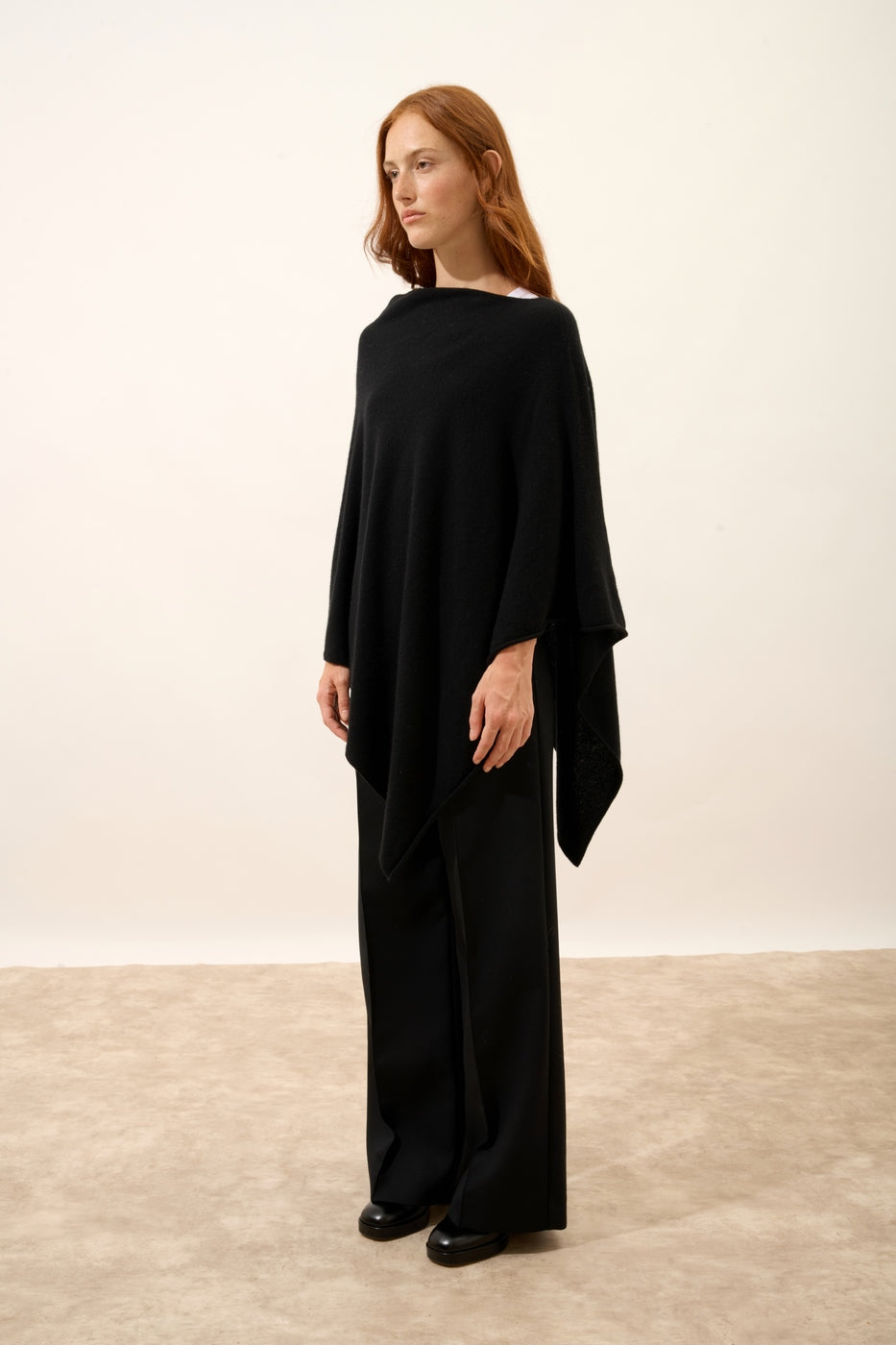 Poncho - Meredith - Black