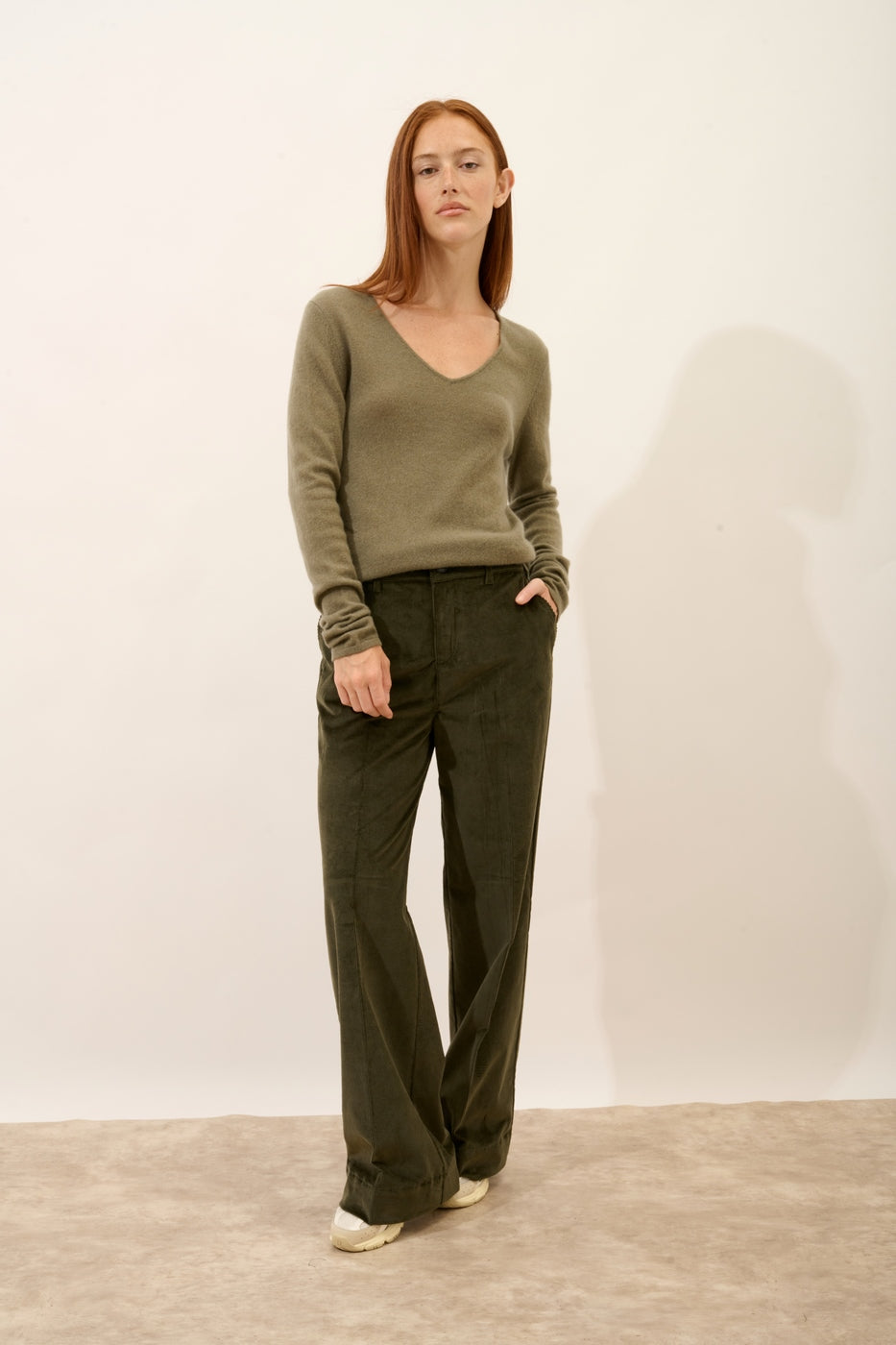 V-neck Jumper - Joan - Army Green