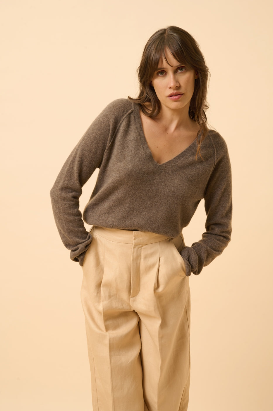 V-Neck Jumper - Phoebe - Mottled Taupe