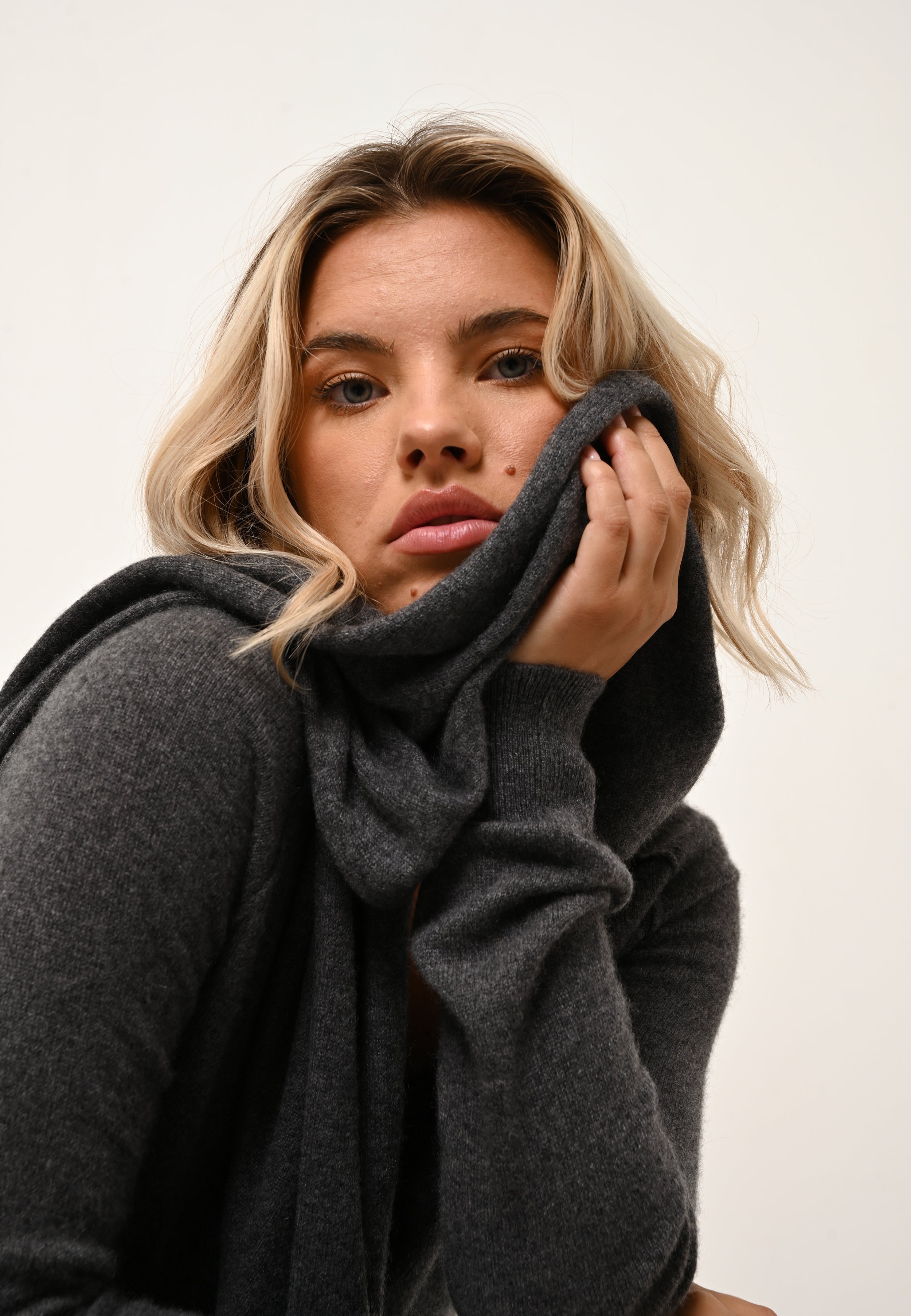 Spencer Scarf - 100% Cashmere 2 Ply - Heathered Anthracite - Unisex