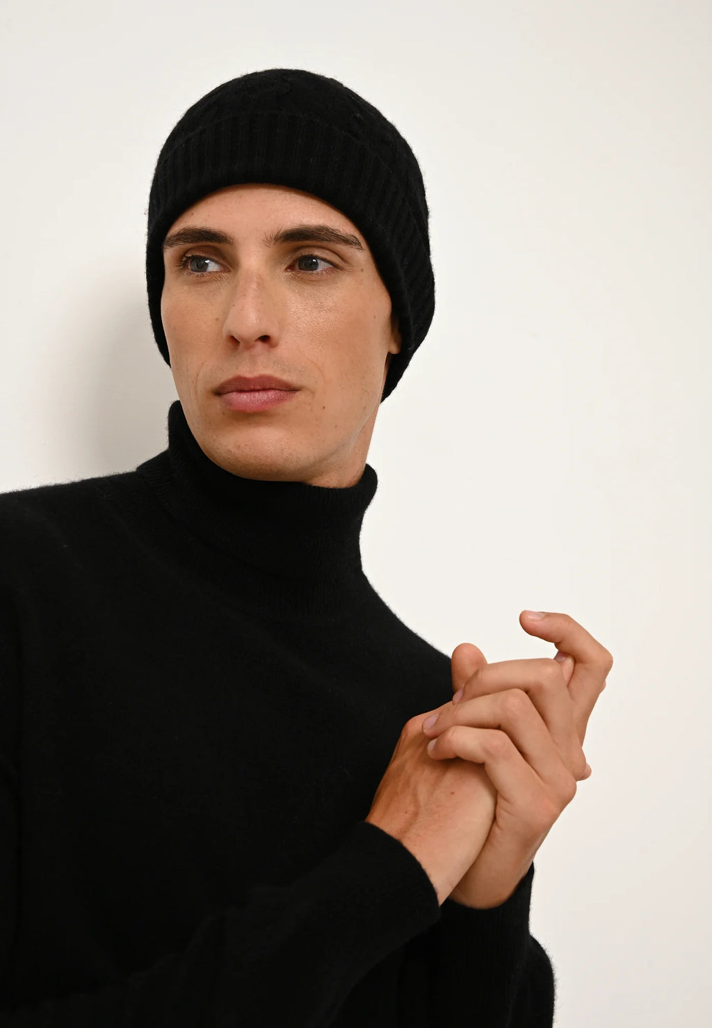 4-Ply Beanie - Cleo - Black