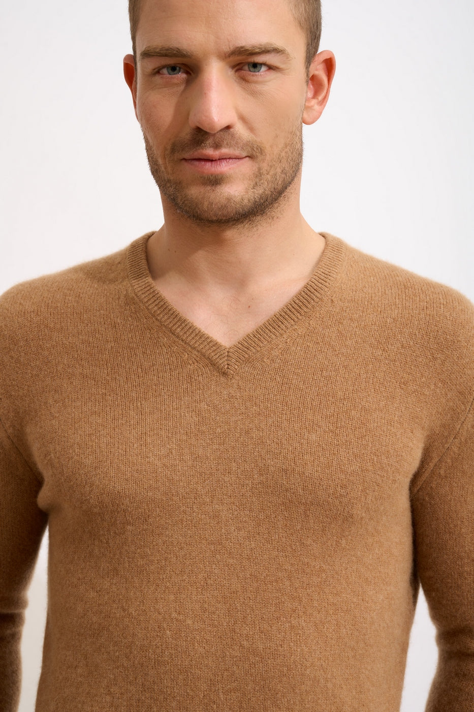 Jersey de Cuello en V de 4 Cabos - Nathan - Avellana