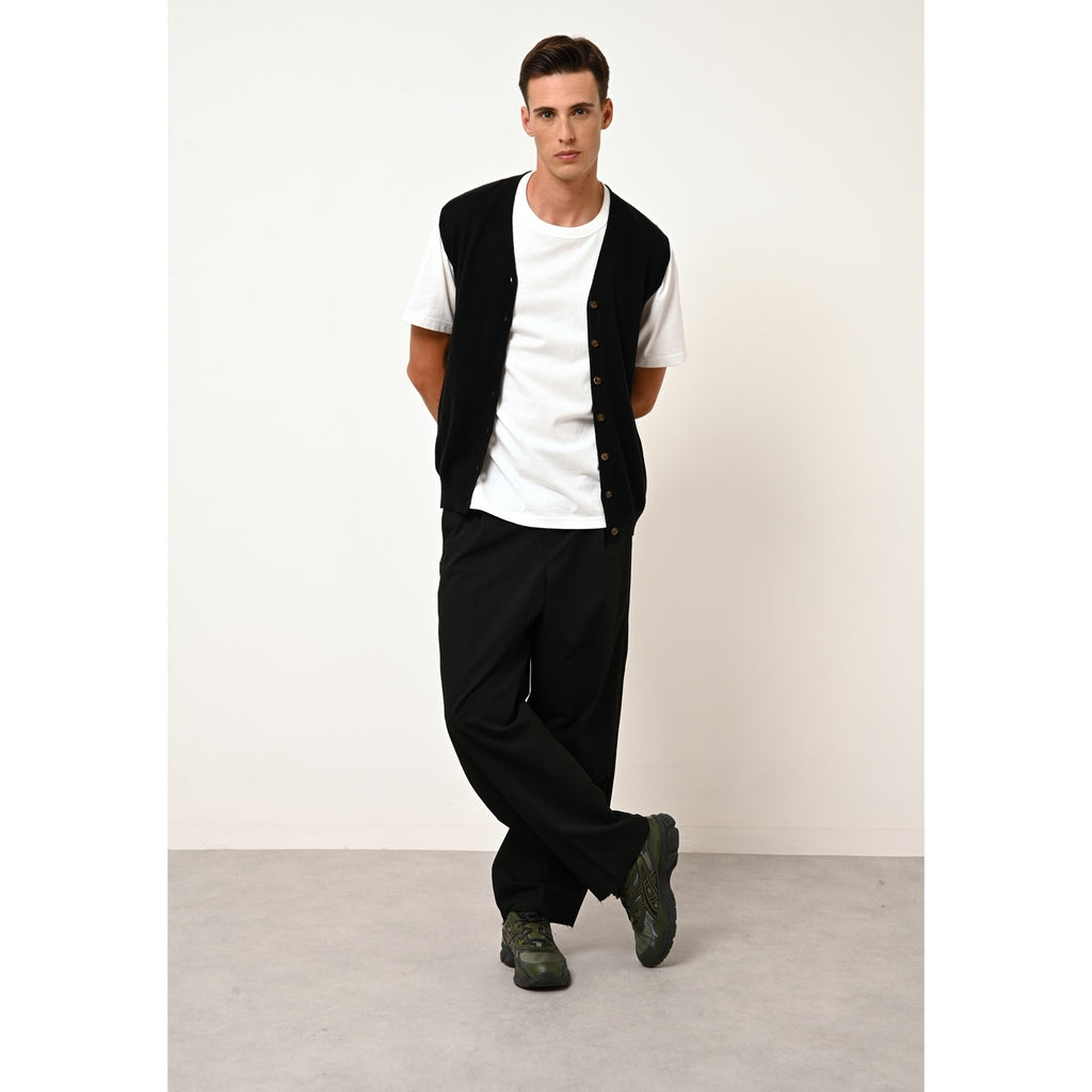 Sleeveless V-Neck Cardigan - Lana - Black
