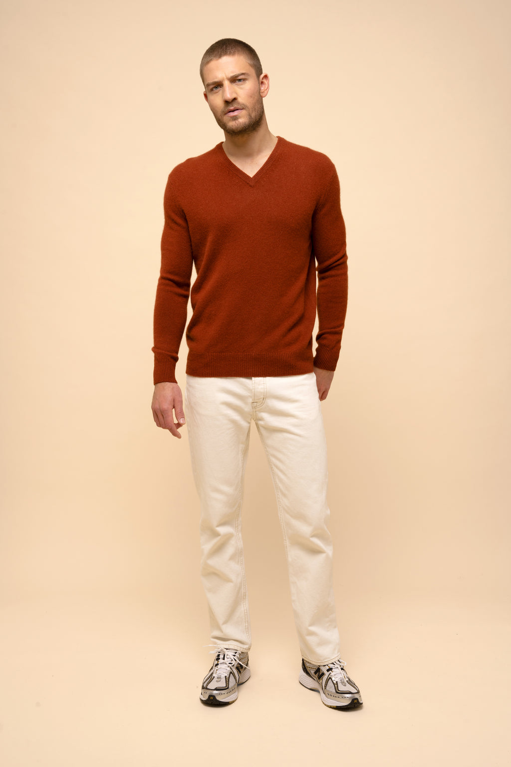 4-Ply V-Neck Jumper - Nathan - Squirrel