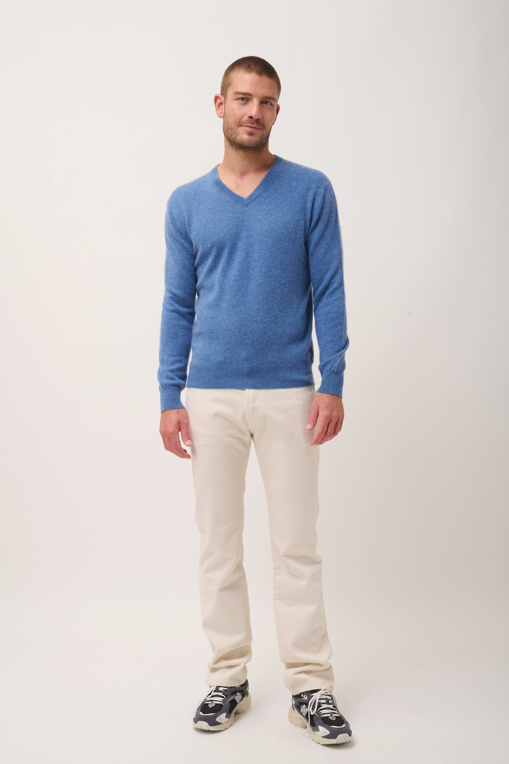 Jersey de Cuello de Pico Walt - 100% Cachemira de 2 Cabos - Azul Denim - Hombre