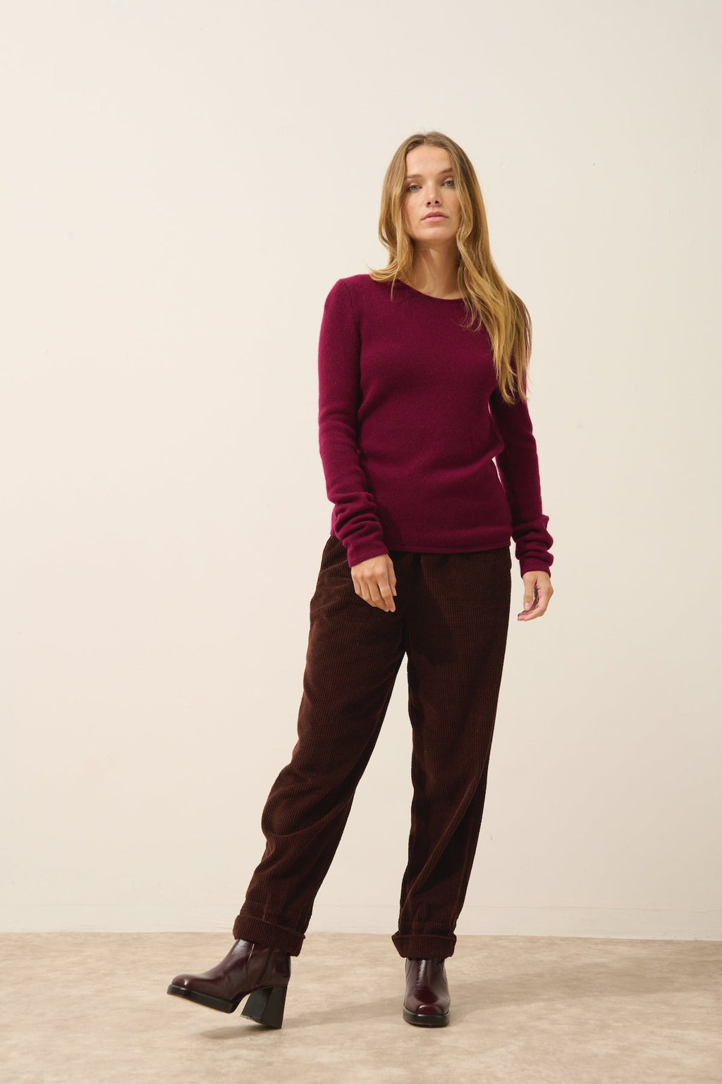 4 Thread Round Neck Sweater - Joyce - Burgundy