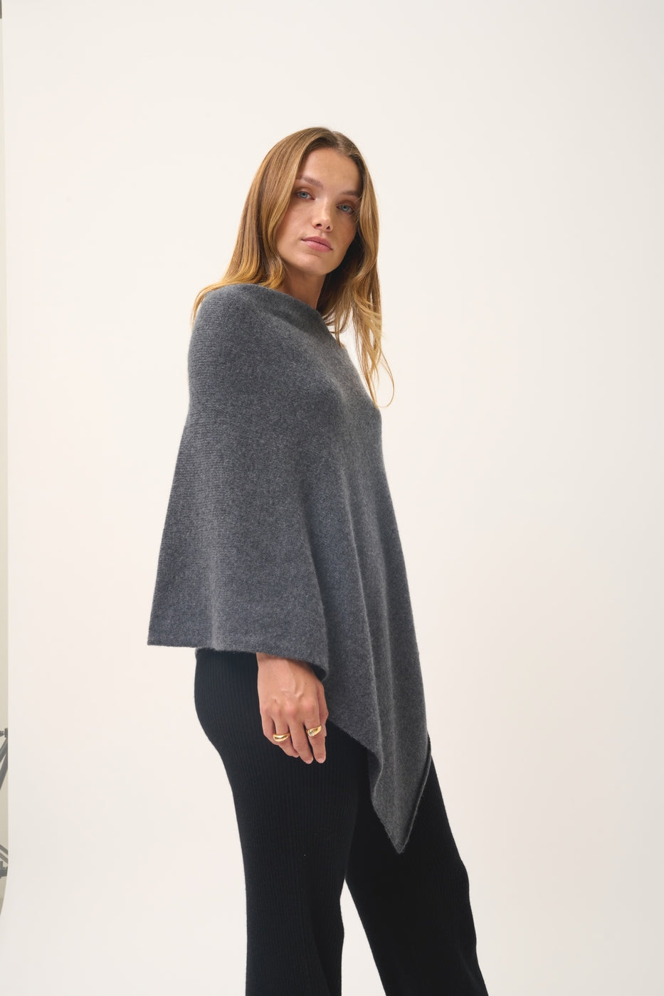 Poncho 4 Cabos - Ashley - Antracita Jaspeado
