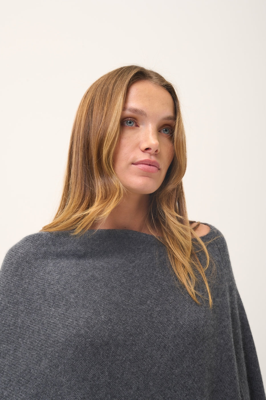 Poncho 4 Cabos - Ashley - Antracita Jaspeado