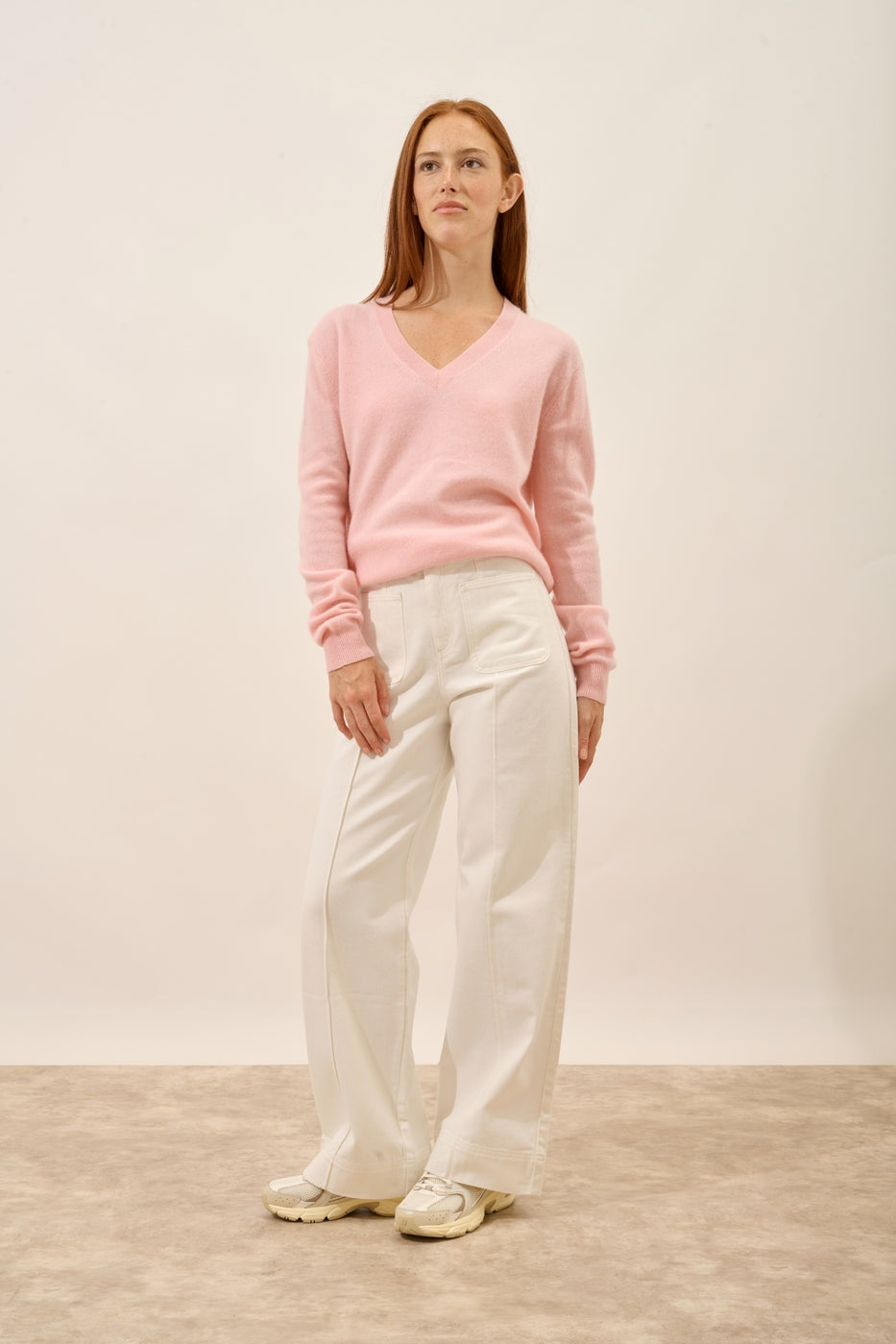 V-Neck Sweater - Nora - Ballerina