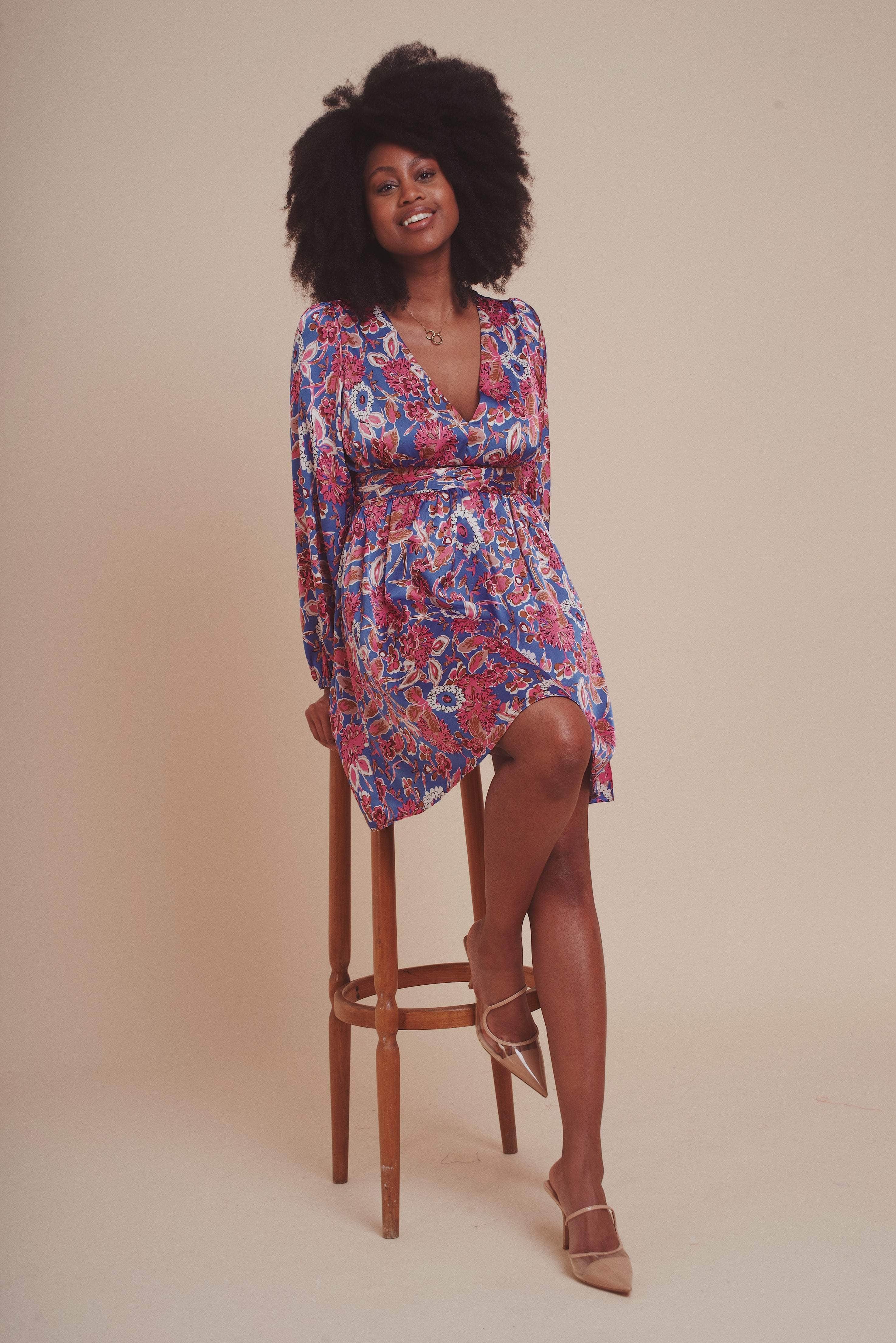 Vestido Corto De Satén Azul Meloy