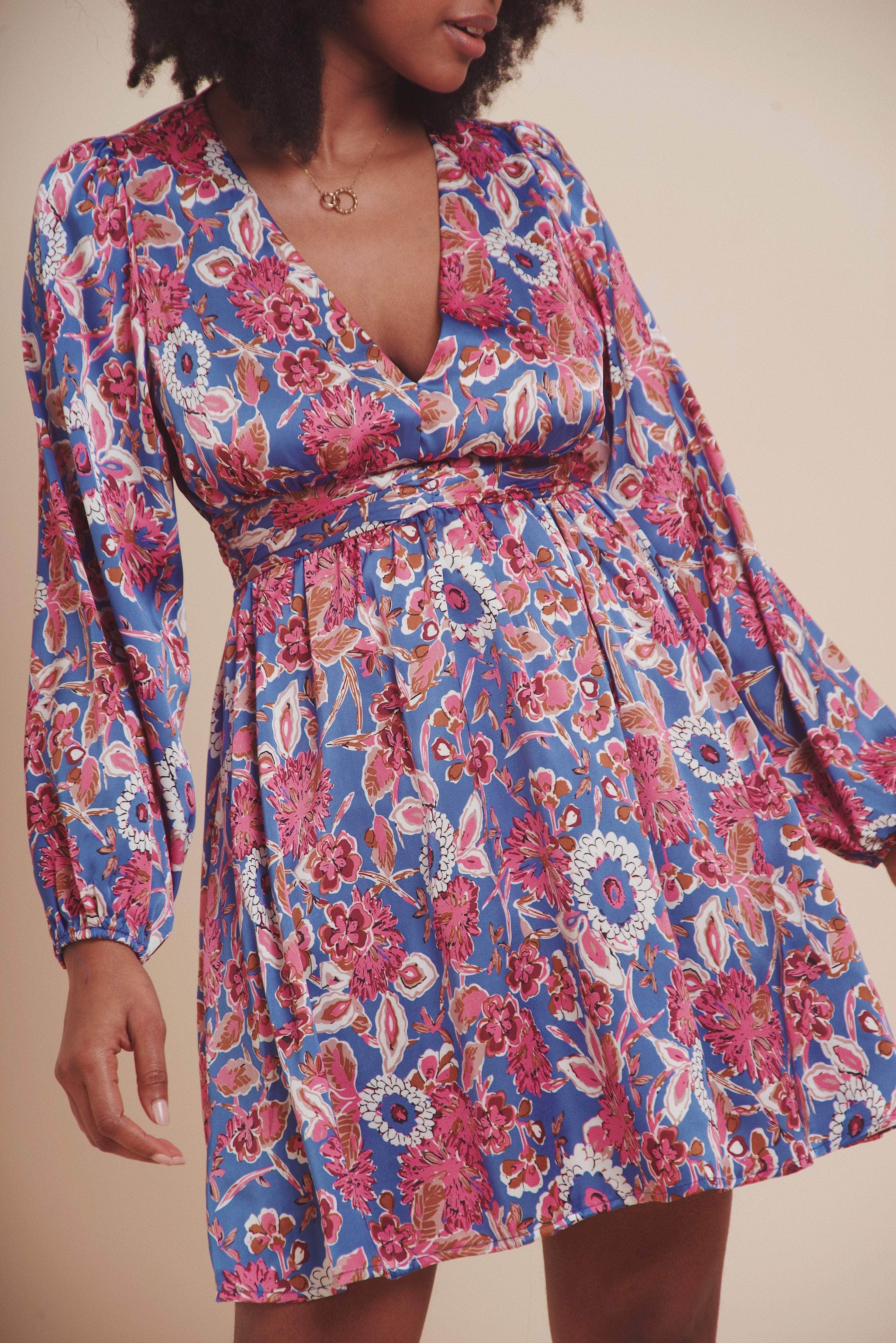 Vestido Corto De Satén Azul Meloy