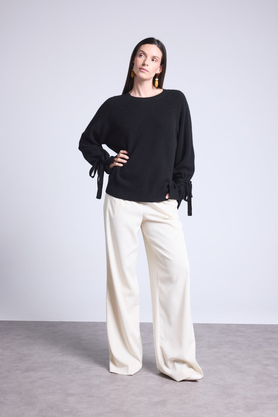 Jersey Cuello Redondo Lazos Muñecas Kelly - Negro - Mujer