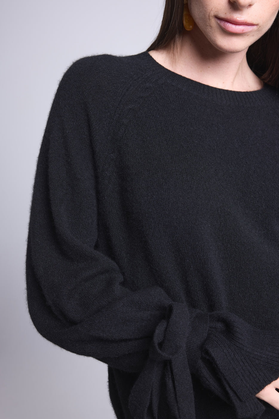 Jersey Cuello Redondo Lazos Muñecas Kelly - Negro - Mujer