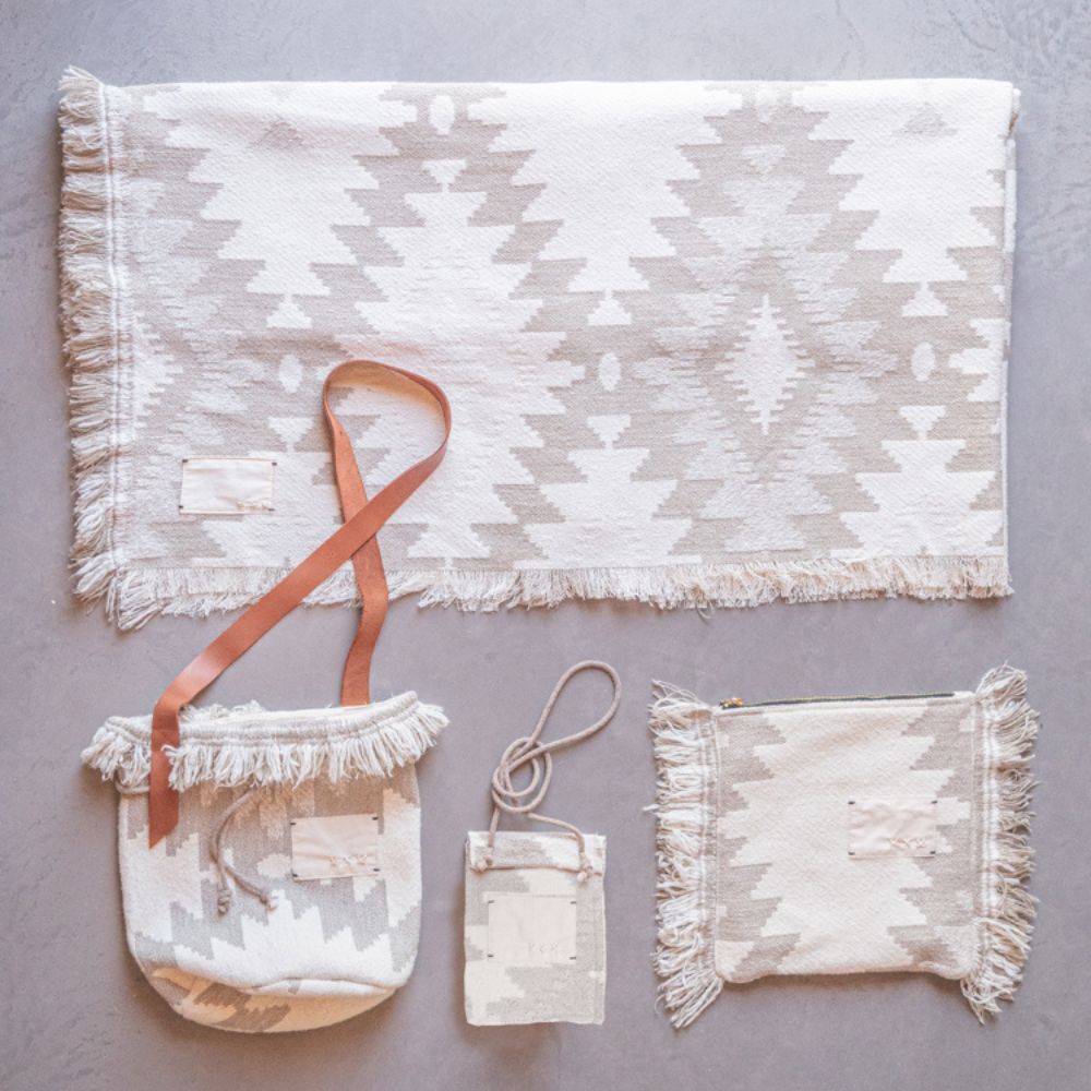 Phone Pouch with Wool - Ecru