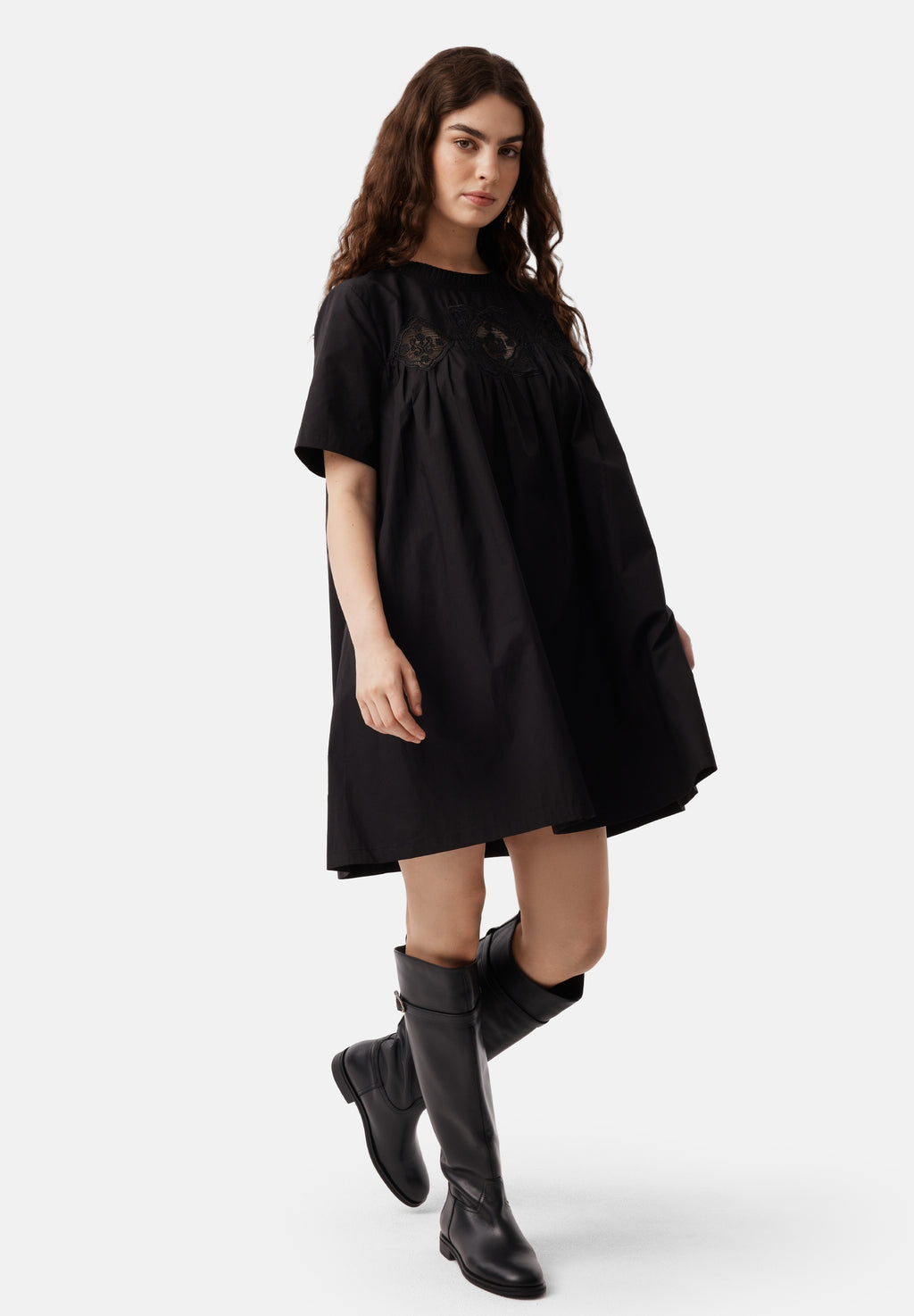Searching For A Hero Boots - Black