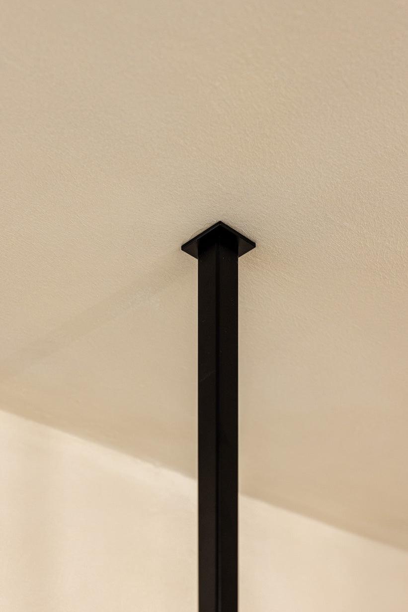 Ropa RUBI, look minimalista, construcción estable, diseño elegante para decoración de tobillo.