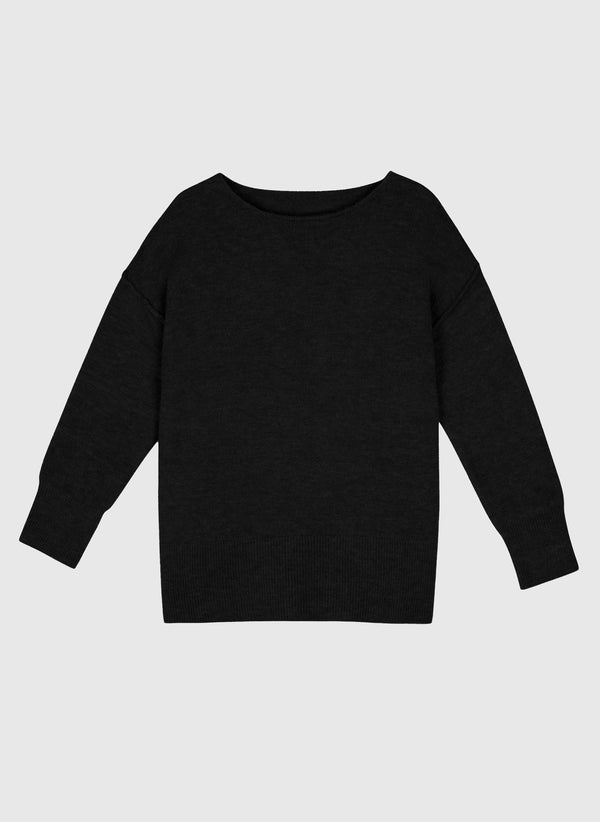 An'ge – Pull Lafunky Noir, svart stickad tröja, framifrån, mot grå bakgrund