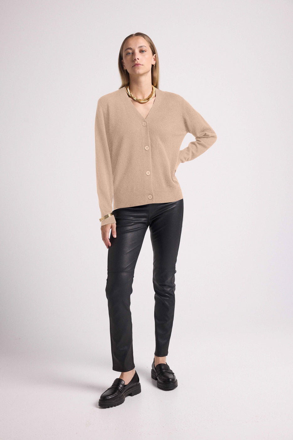 Cárdigan boyfriend de cuello en V Lea - Beige crema - Mujer