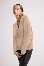 Cárdigan boyfriend de cuello en V Lea - Beige crema - Mujer
