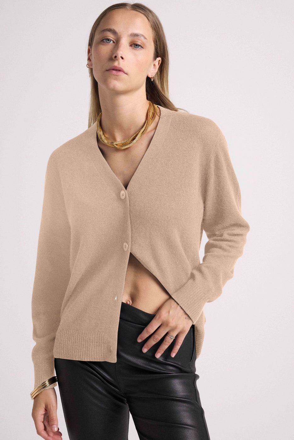 Cárdigan boyfriend de cuello en V Lea - Beige crema - Mujer