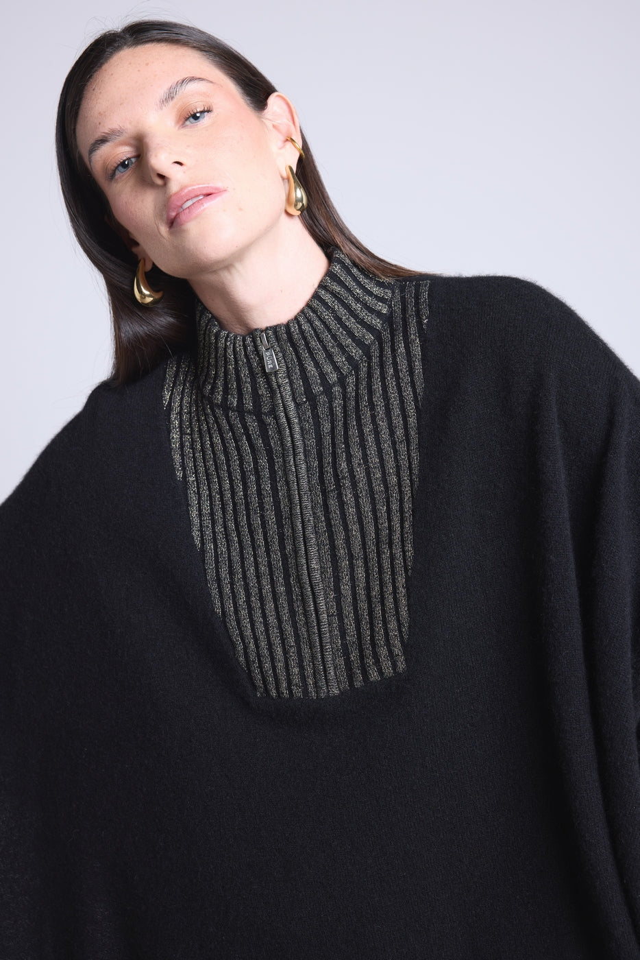 Poncho A Col Montant Zipe Leonor - Noir Et Dore - Femme