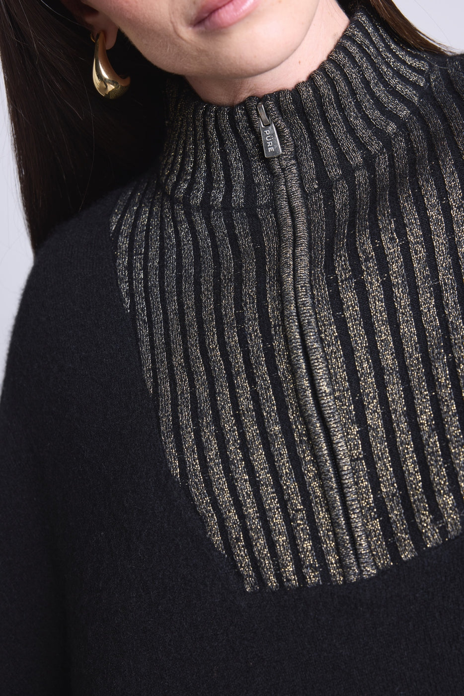 Poncho A Col Montant Zipe Leonor - Noir Et Dore - Femme