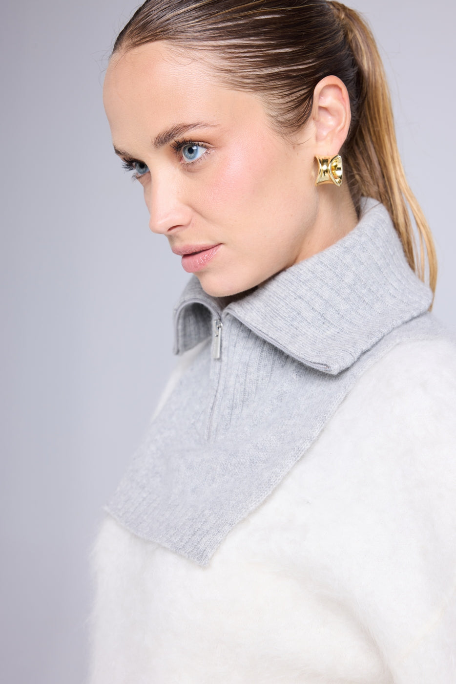 Louise Trucker Collar - Light Grey