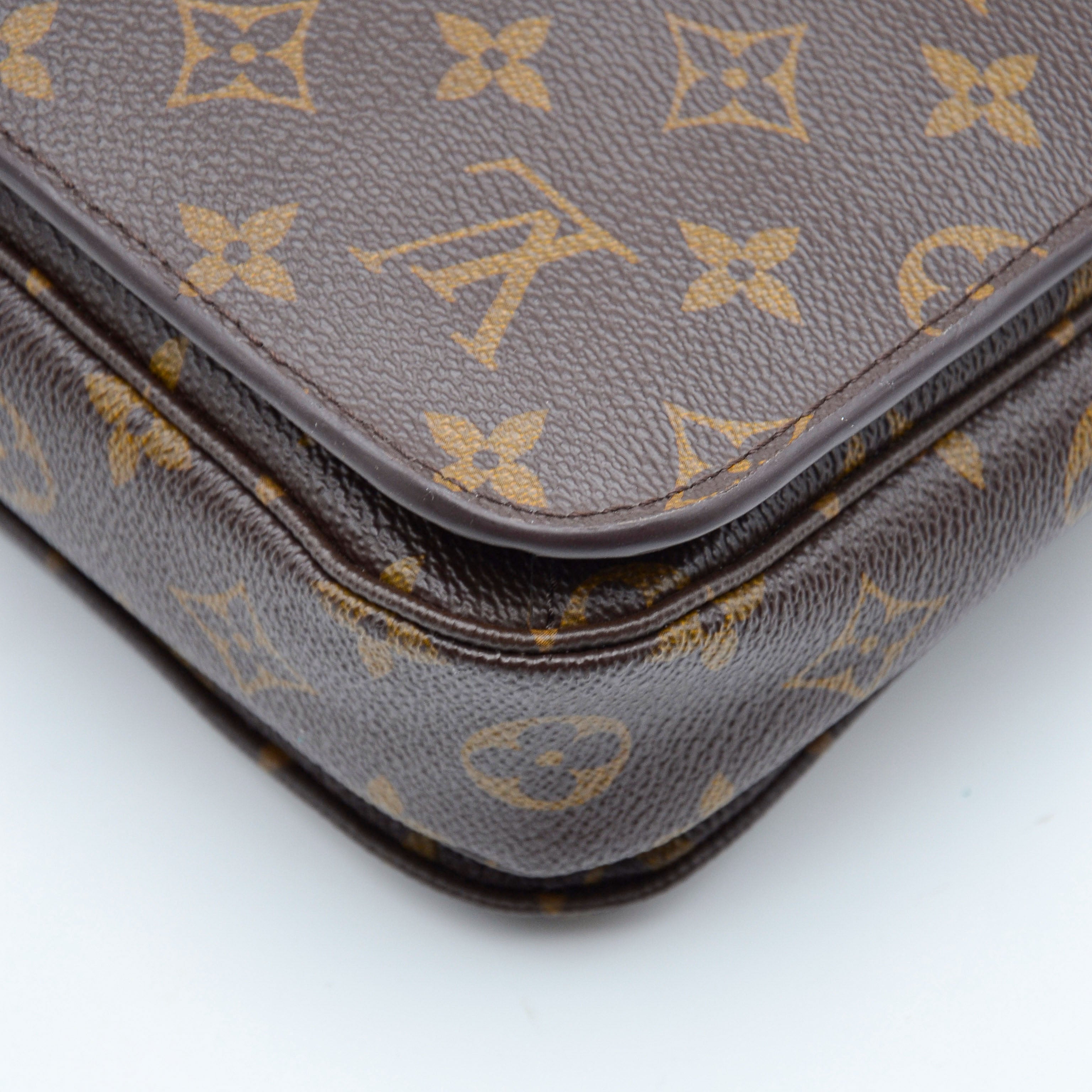 Louis Vuitton Pochette Métis Monogram