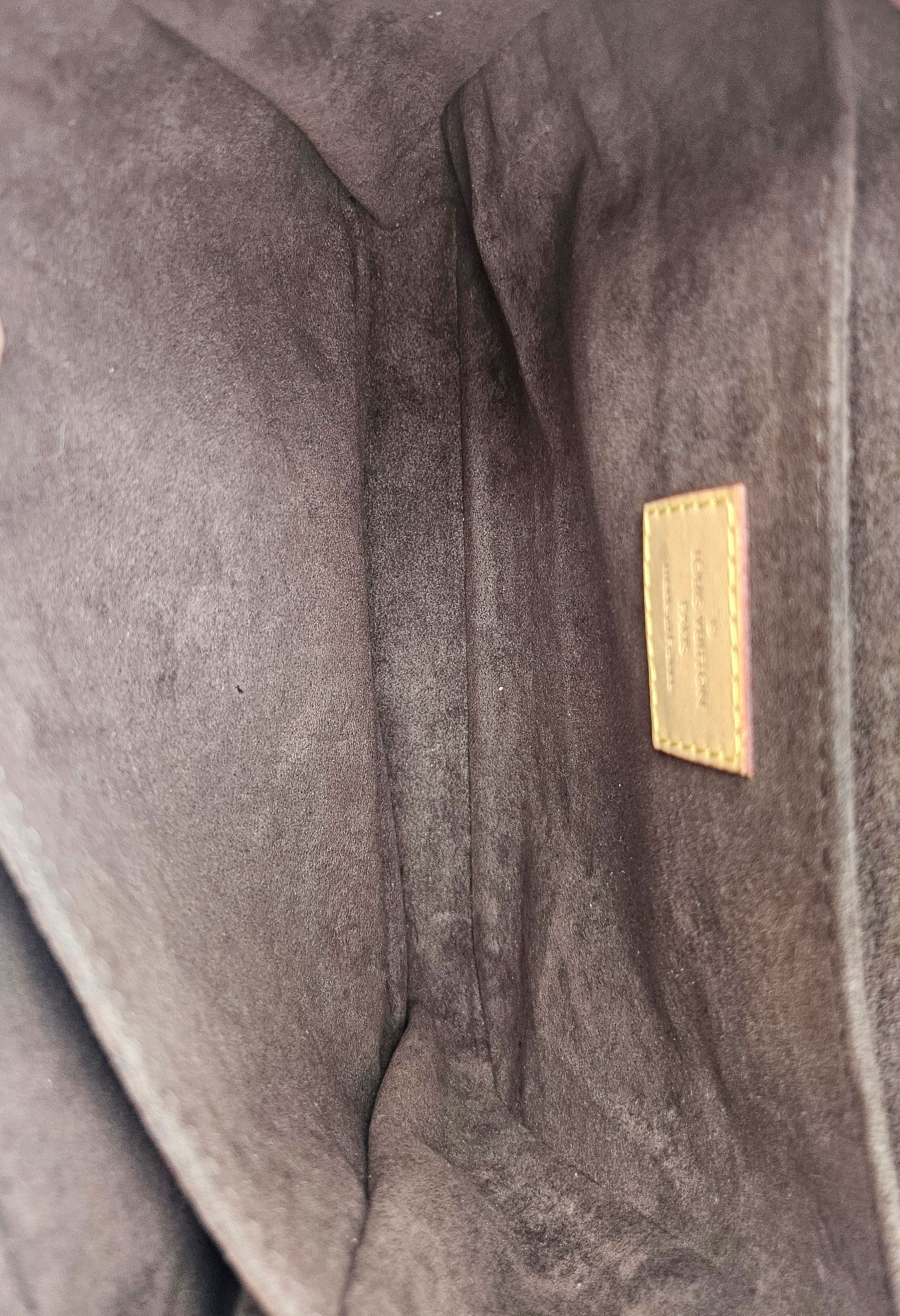Louis Vuitton Pochette Métis Monogram