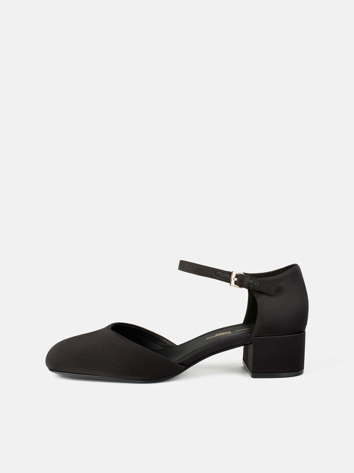 Love At First Sight Pumps - Black