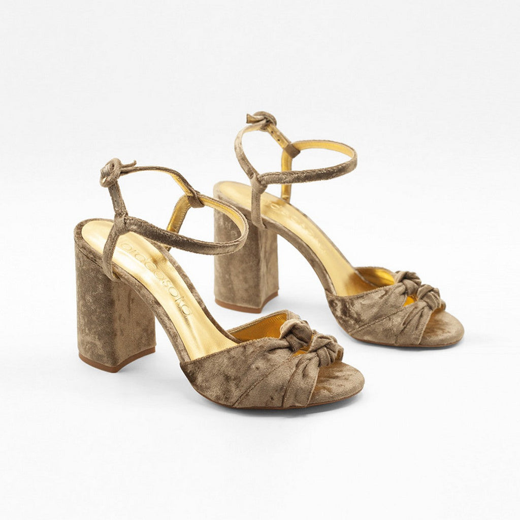 Flordeasoka - Zapatos de Tacón Lucca 9 Nugat - Beige Oscuro