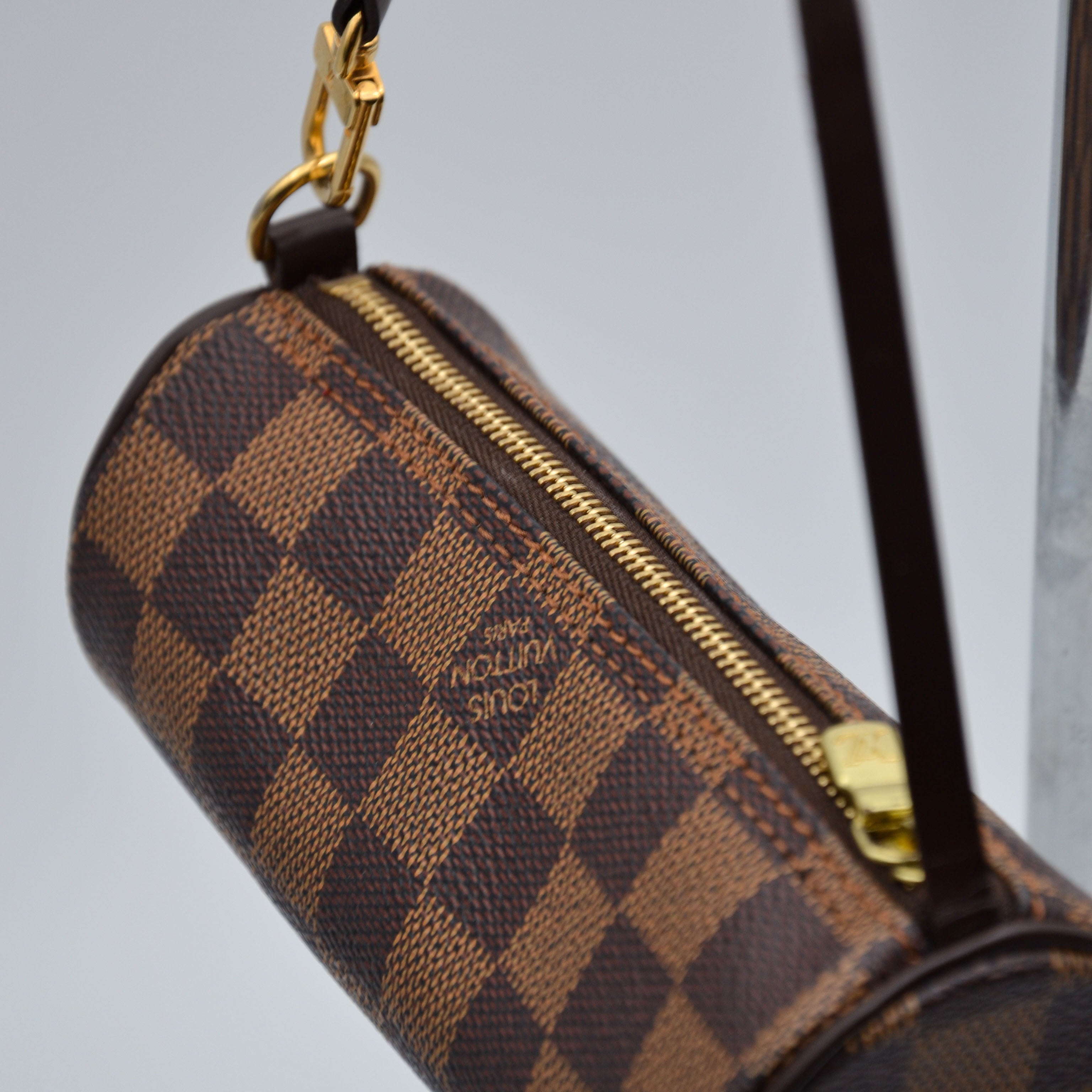 Pochette Louis Vuitton Papillon Toile Damier Ébène