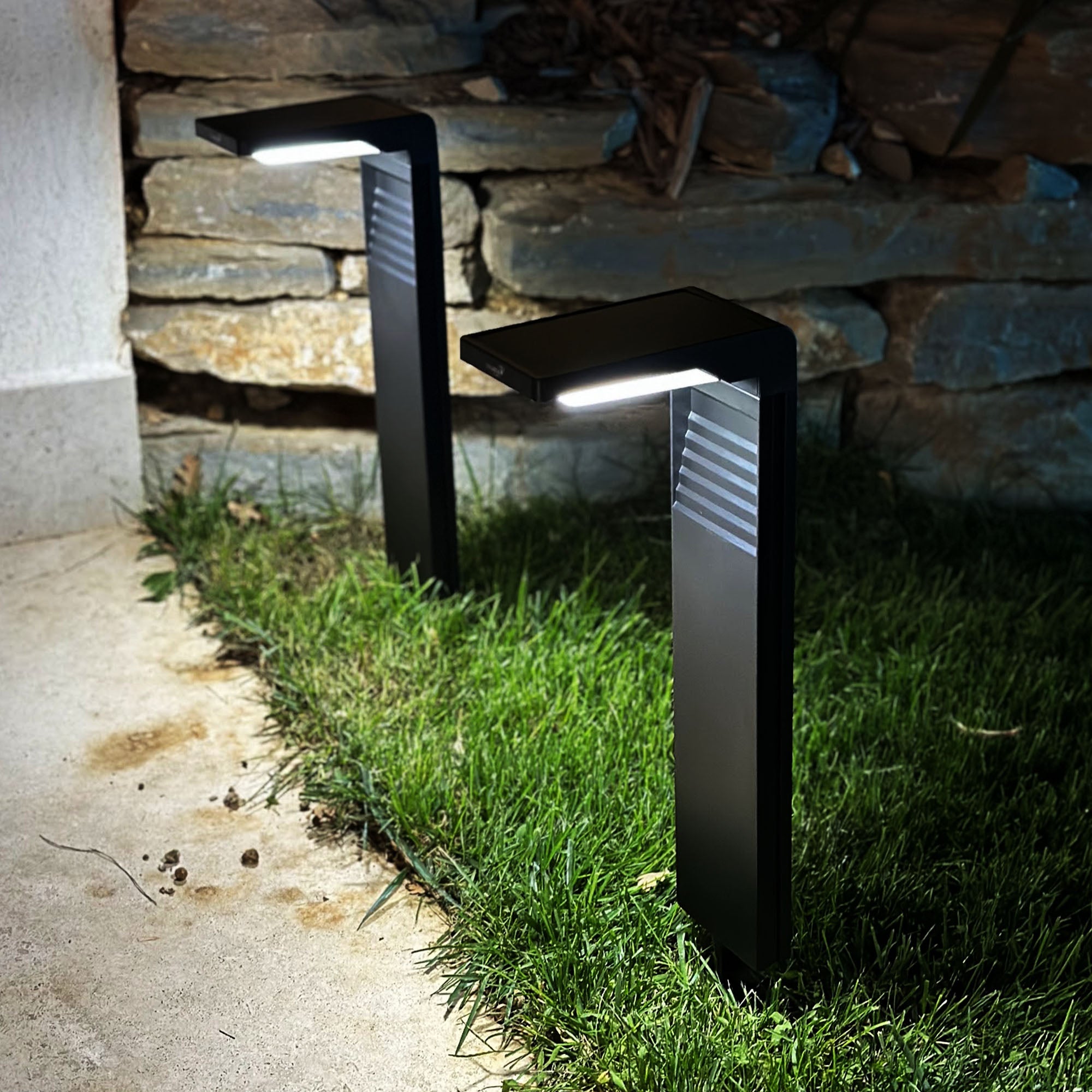 Ostry - Solar Bollard & Post - Plastic - Black
