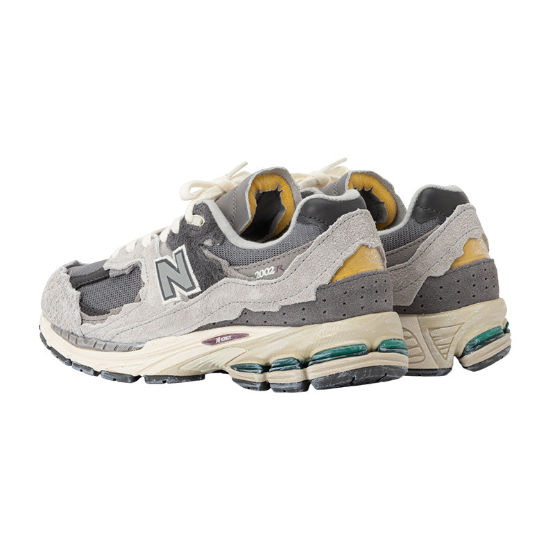 Baskets Homme New Balance M2002 - Rain Cloud, Magnet