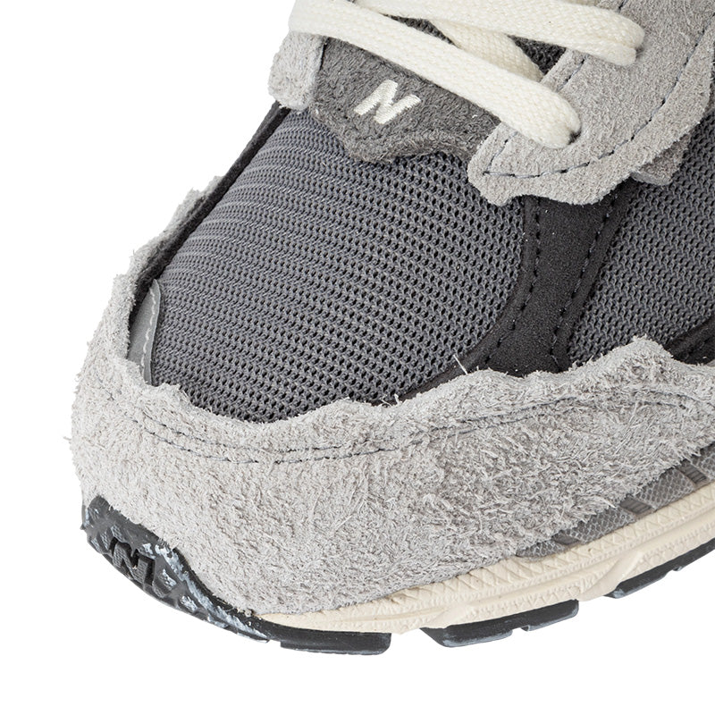 Baskets Homme New Balance M2002 - Rain Cloud, Magnet