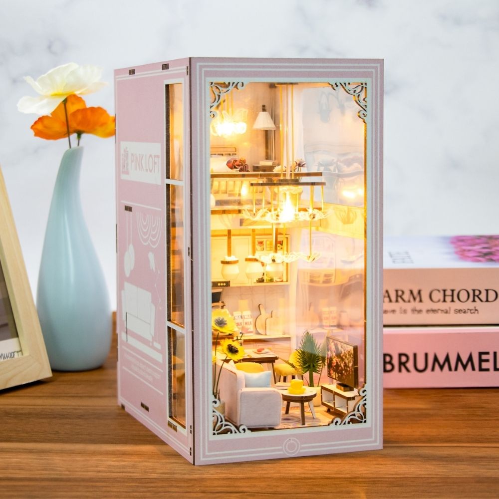 Book Nook - Pink Loft