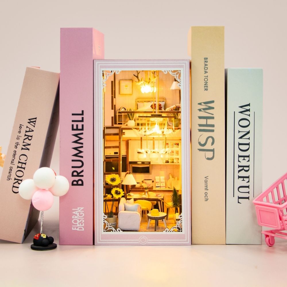 Book Nook - Pink Loft